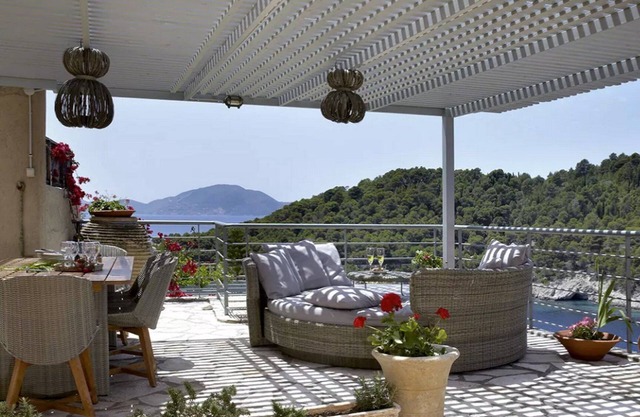 Stunning Kefalonia Villa | Villa Daisya | 3 Bedrooms | Seafornt | Spectacular.