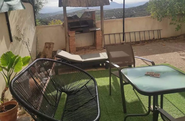 Stunning mountain view apartment near Granada city