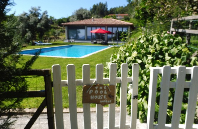 Stunning Mountain Retreat, with private pool, BBQ, fire pit, Wifi