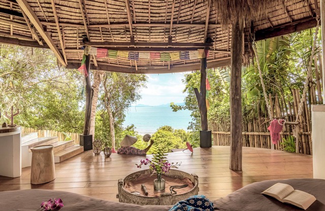 Stunning Ocean view Pool Villa - Full Service & Private Restaurant and Bar