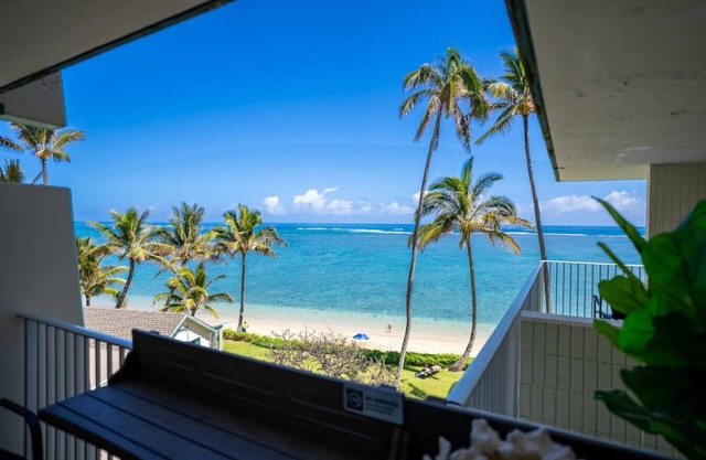 Stunning Ocean View* Walk to Beach in One Minute*