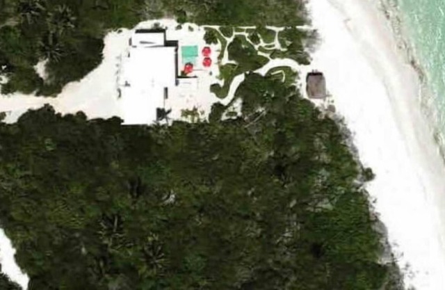 Stunning Oceanfront home with chef in Sisal