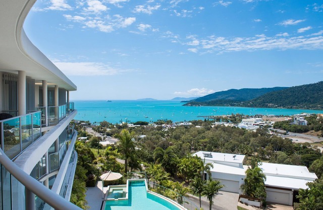 Stunning One Bedroom Apartment With Ocean Views