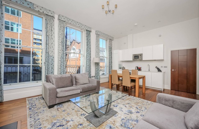 Stunning one bedroom apartment with twin balconies