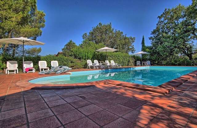 Stunning private villa for 17 guests with WIFI, private pool, TV, veranda and panoramic view