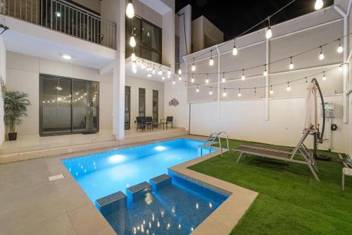 Stunning Private Pool 4 Bedroom House - Damac Hills 2 Dubai Land