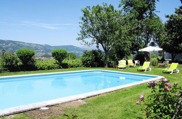 Stunning private villa for 10 guests with WIFI, pool, TV, terrace and parking