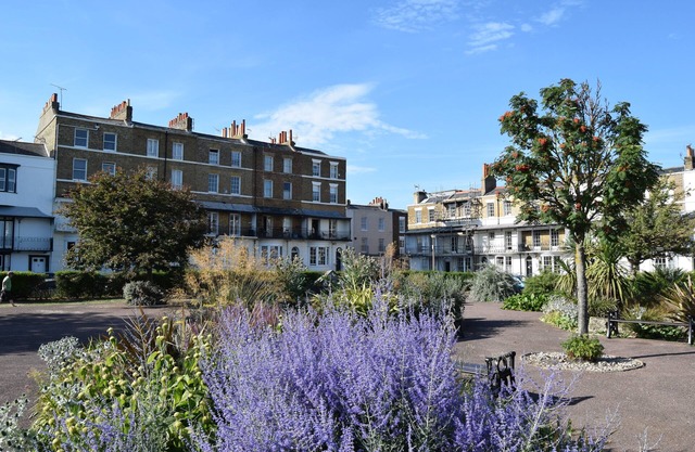 Stunning Seaside Apartment Spencer Square