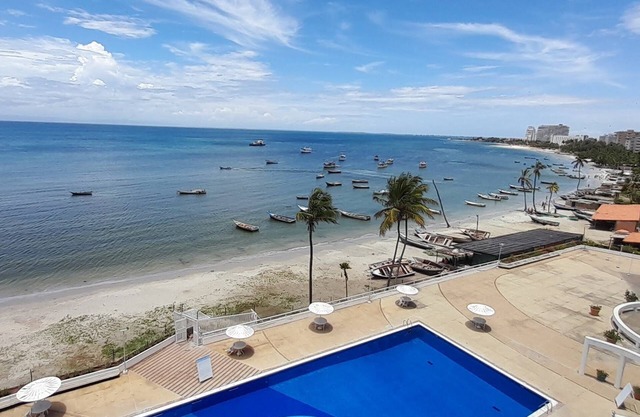 Stunning Seaview Apartment, Great for families and friends traveling together