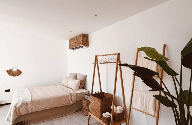 Stunning Studio in a Villa with Pool and Burj Khalifa View