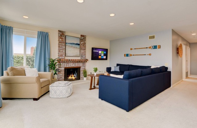 STUNNING VALLEY VIEWS | NEAR LEGOLAND & CARLSBAD