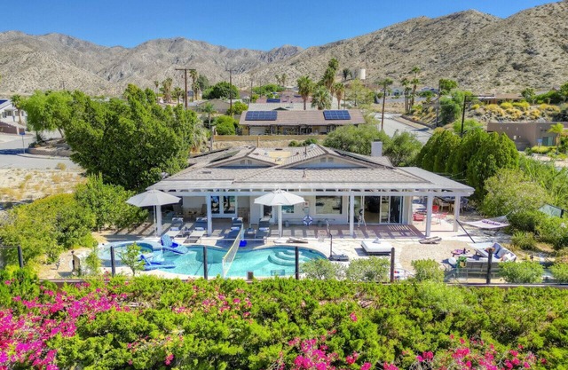 Stunning Views, Designer Interiors, Pool+Spa,Games