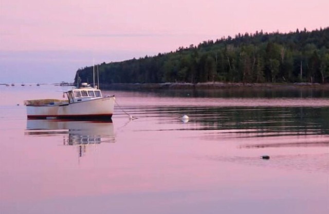 *Stunning Views* Oceanfront Chalet, Fri-Fri Weekly Rental