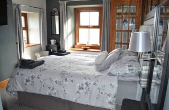 Stunning views of Yorkshire Dales 3 Peaks, 10 miles from Settle | B & B Room 2