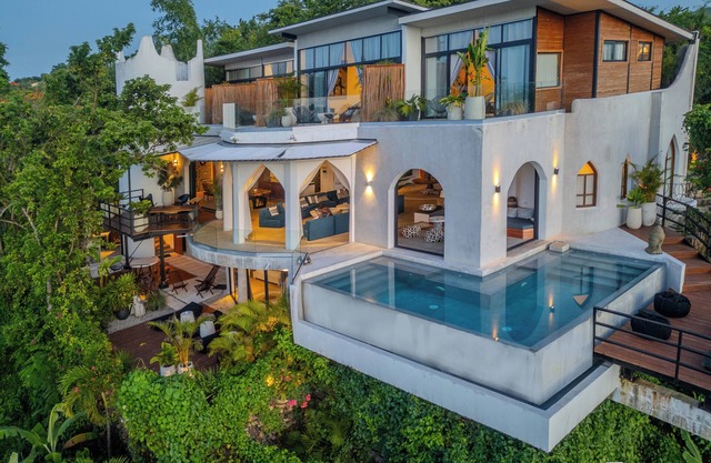 StuNNing Views, TOP LuXury @ BONiTA, CHEF & SPA