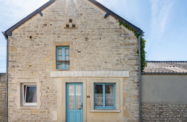 Stunning villa for 4 people with TV, pets allowed and parking