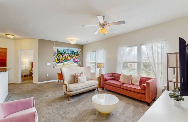 Stylish 2BR: Pet Friendly in Walkable Resort with a Pool