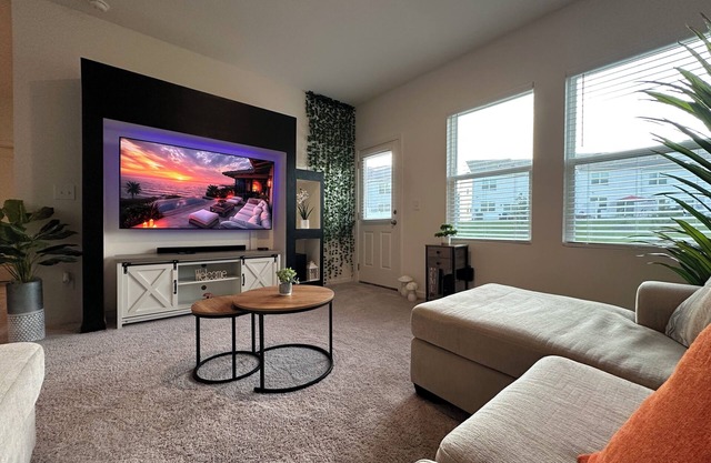 Stylish and Open concept Retreat in Clayton, NC