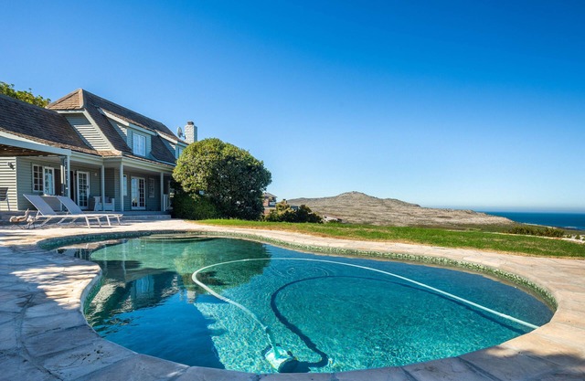 Stylish and Spacious Luxury Bungalow with Pool and Sea views