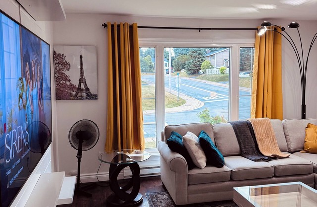 Stylish Comfort Prime Stay in St. John’s 12 minutes to down town.