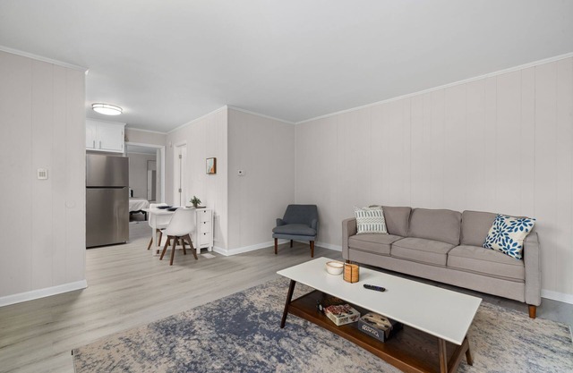 Stylish & Cozy 1BR Apt Near Duke, Downtown Durham, Dining & Entertainment