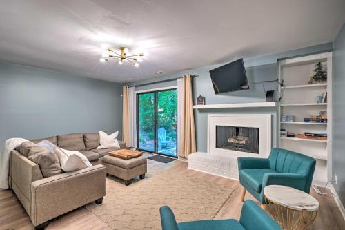 Stylish Durham Townhome Less Than 5 Mi to Downtown!