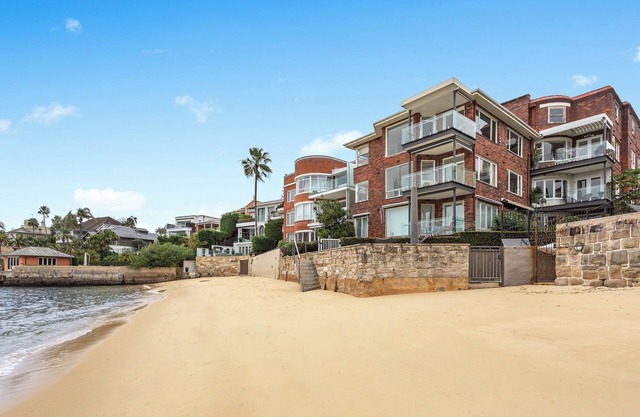 Stylish & Exclusive Beachfront/Waterfront unit in Point Piper, Sydney Harbour