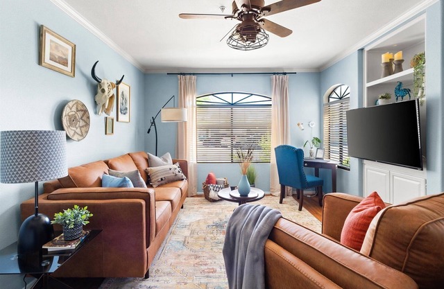 Stylish First-Floor Condo w/Pool, Gym, Parking, King Bed & Trails + Pickleball