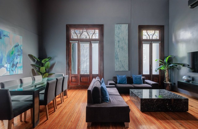 Stylish home with a brand new private Jacuzzi in the heart of Palermo Soho!