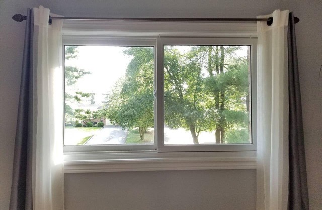 Stylish, Modern 2nd Floor Private Apt. In Quiet Area, Close To Lake Simcoe