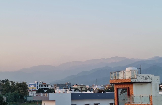 Stylish new place at the foothills of Nainital. Escape from the madding crowd