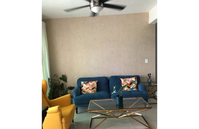 Stylish Penthouse Suite with pool and views