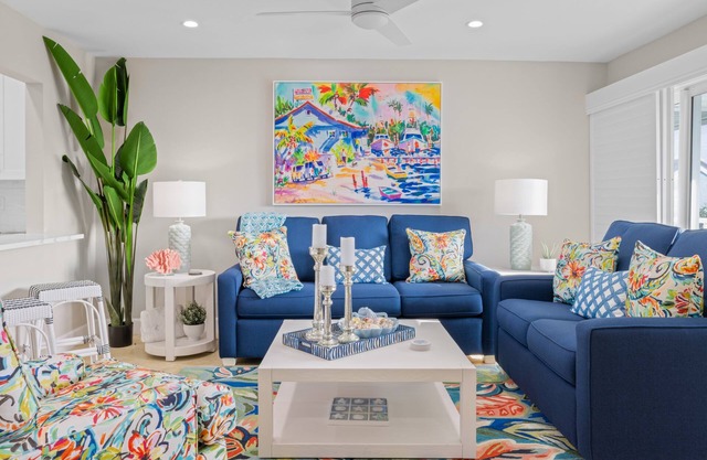 Stylish Sanibel Hideaway – All-New Interiors, King Suite & Beach Access!
