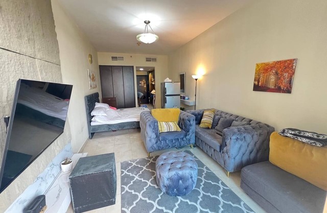 Stylish Studio in Dubai - Warsan