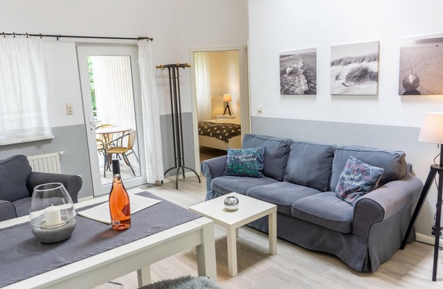 Stylish upper floor apartment for 4 near St. Peter Ording