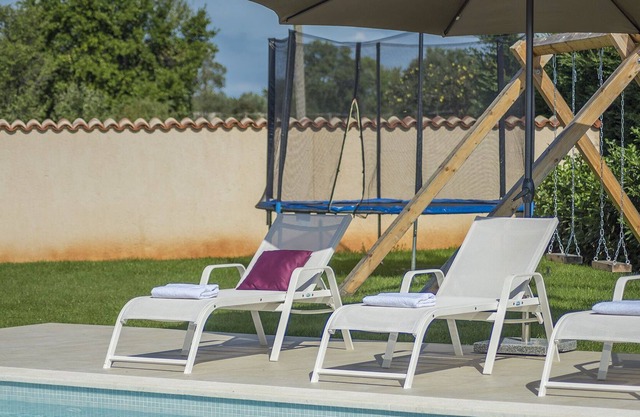 Stylish Villa with pool and fenced garden,ideal for relaxing family holidays