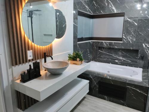 Suíte Máster Luxo - Lar-Doce-Mar