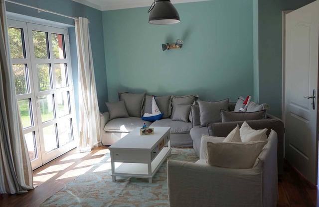 Suit 6 - Bela/TZR Horse Farm