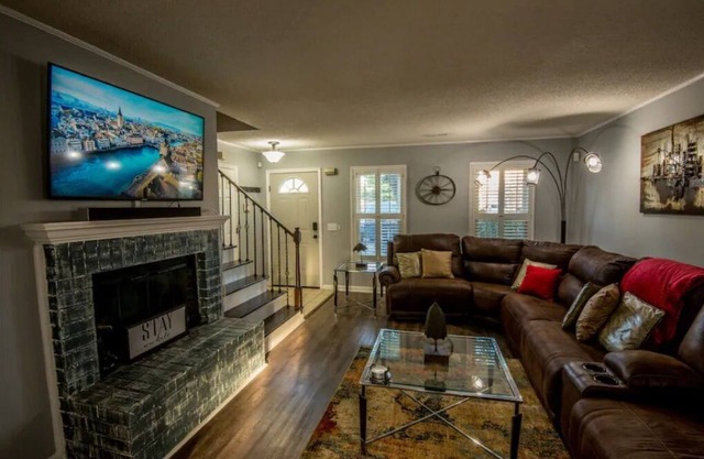 Suite 102 in Madison."Quiet and Quaint"