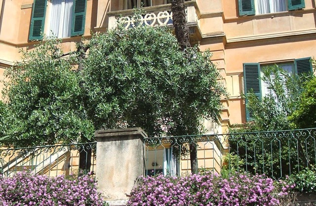 Suite in period villa a stone's throw from the sea