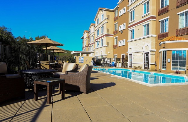 Suite near Downtown San Jose | Outdoor Pool + FREE Shuttle