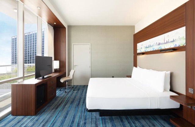 Suite Room Near Makhtoom Airport Dubai