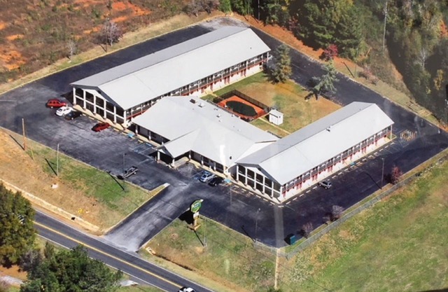 Suite Stay Talladega