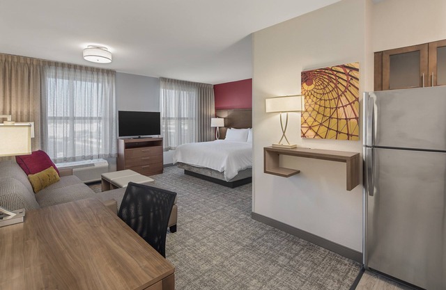Suite with Roll-in Shower | Free Wi-Fi, Free Breakfast + Outdoor Pool