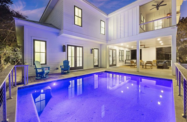 Summer Rates Lowered! Ultimate IOP Vacation- 6BR with Pool & Steps to the beach!