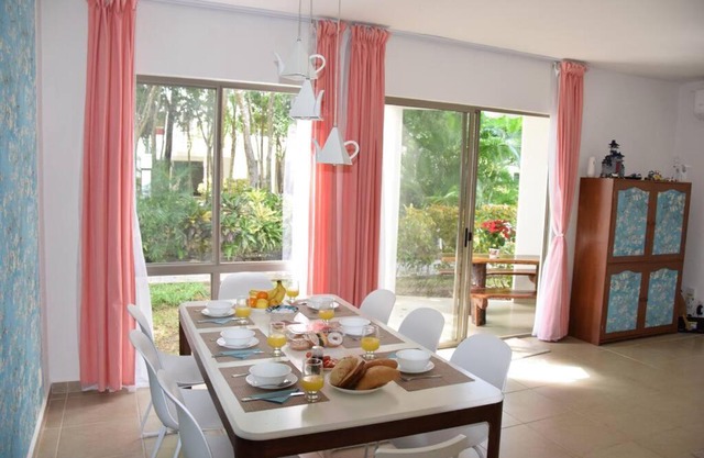 SUMMER TIP VILLA VAN GOGH with sportclub (8 pers)