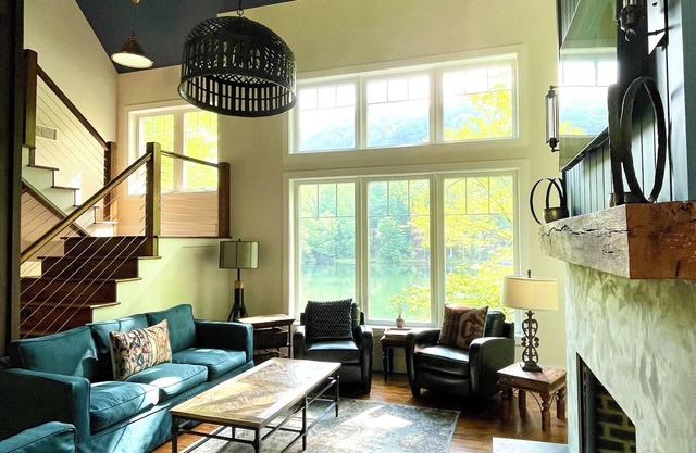 Summerscales - A Beautiful Newly Built House on Bald Mountain Lake