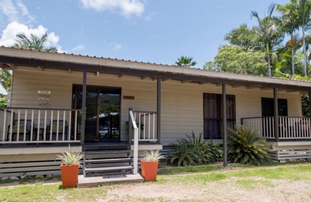 Sunbird on Corica, Horseshoe Bay