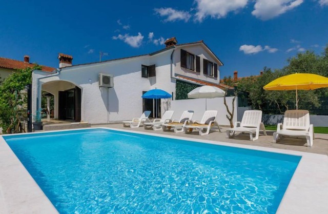 Suncana by Interhome