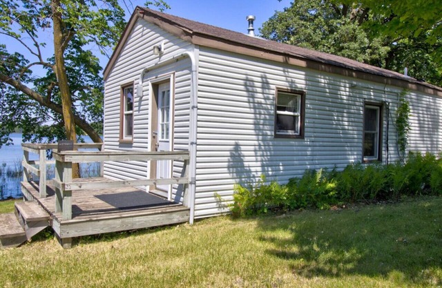 Sunfish Cabin - Lakefront | Kayak| Families, Pets | Legacy Lakeside Resort